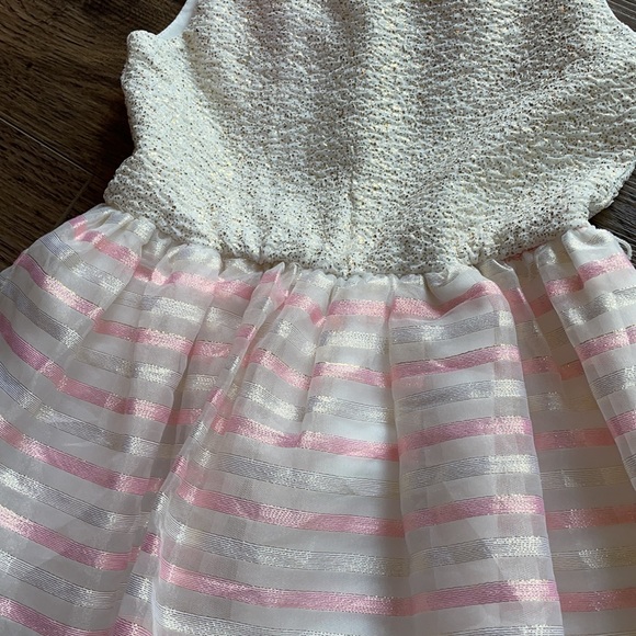 Girl’s Party Dress - Picture 2 of 5